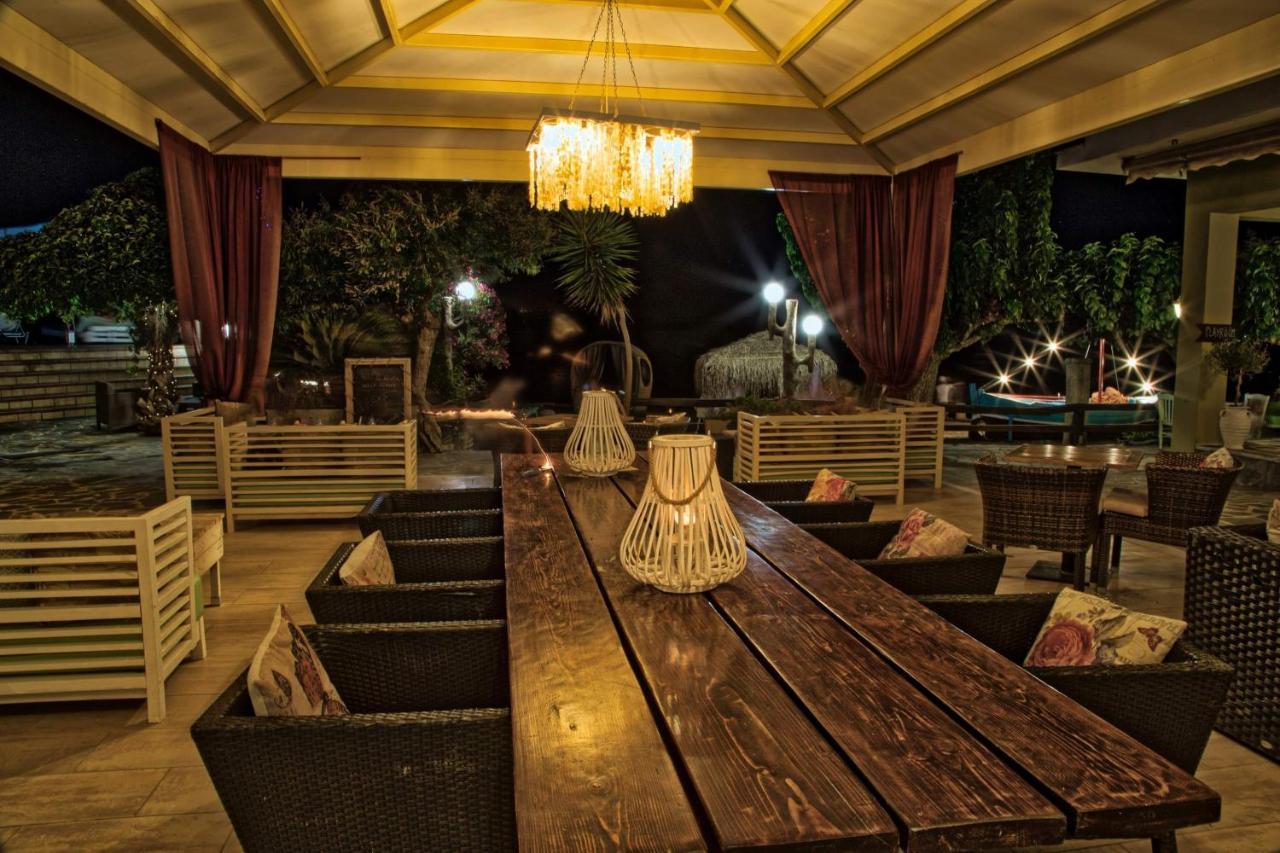 Venus Beach Hotel Неа-Стира Экстерьер фото